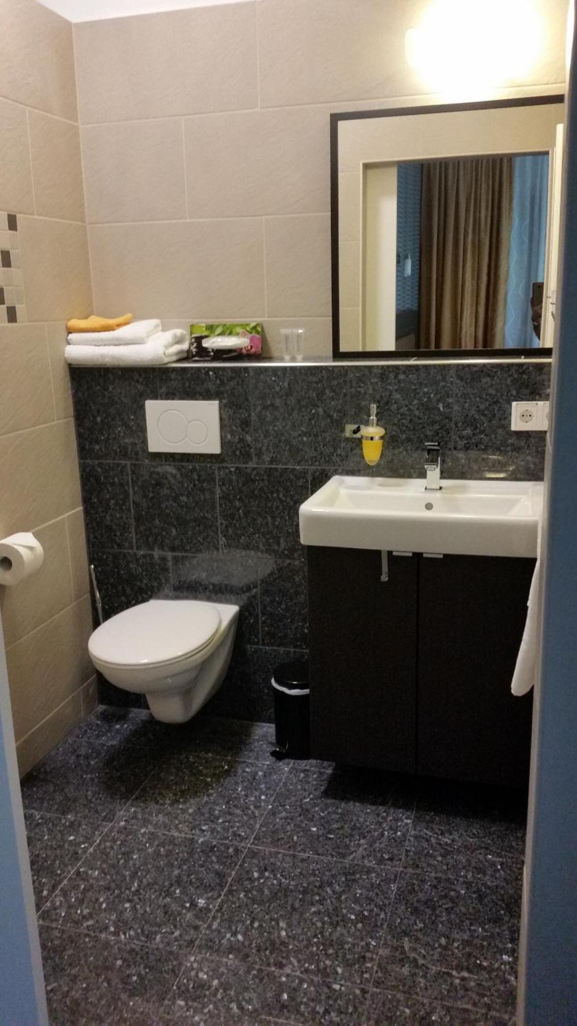 Appart-Hotel, Einsteinstrasse Herzogenaurach Exteriör bild